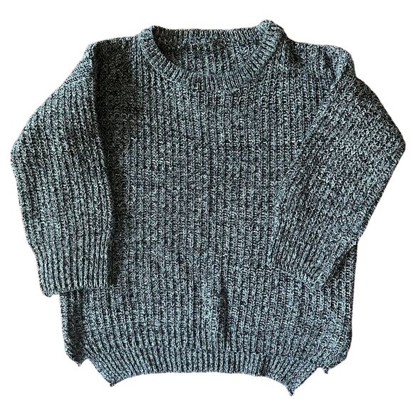 Knit Sweater Gray Black White Medium Hi-Lo Hem Chunky Long Sleeve Crewneck Cable - Picture 1 of 5